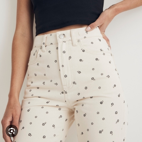 Madewell Perfect Vintage Straight Jean in Daisy Drizzle - Picture 2 of 11